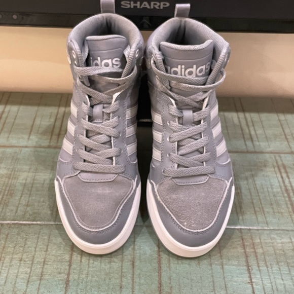 Adidas - Picture 8 of 14